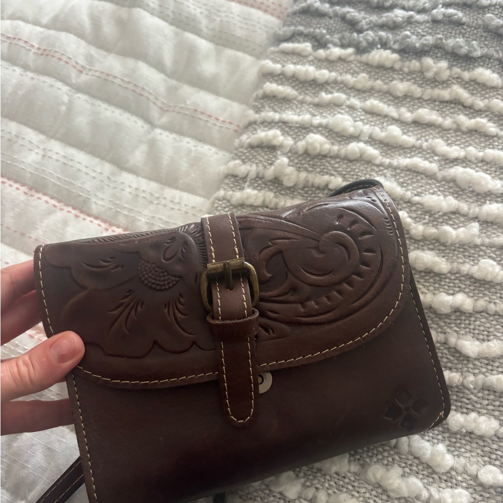 Patricia Nash Elegant Brown Leather Crossbody Bag